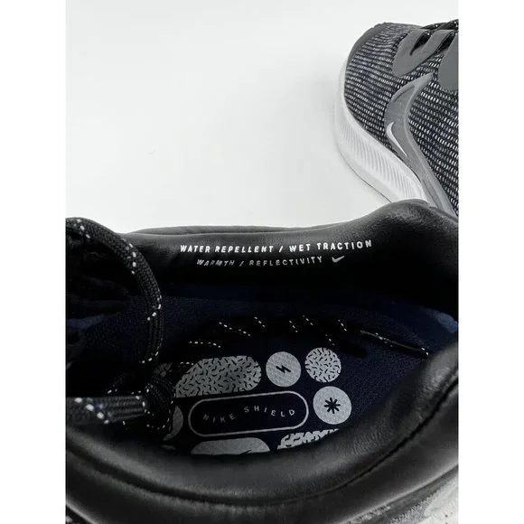 Nike Winflo 8 Shield Black Iron Grey Men's Sneakers Water Repellent NO SHOE BOX - Picture 6 of 11